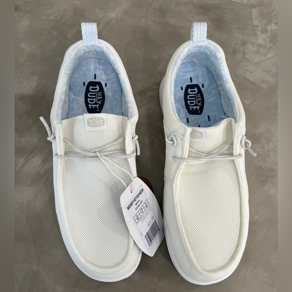 Hey dude Wendy 20 mesh woman sz 9